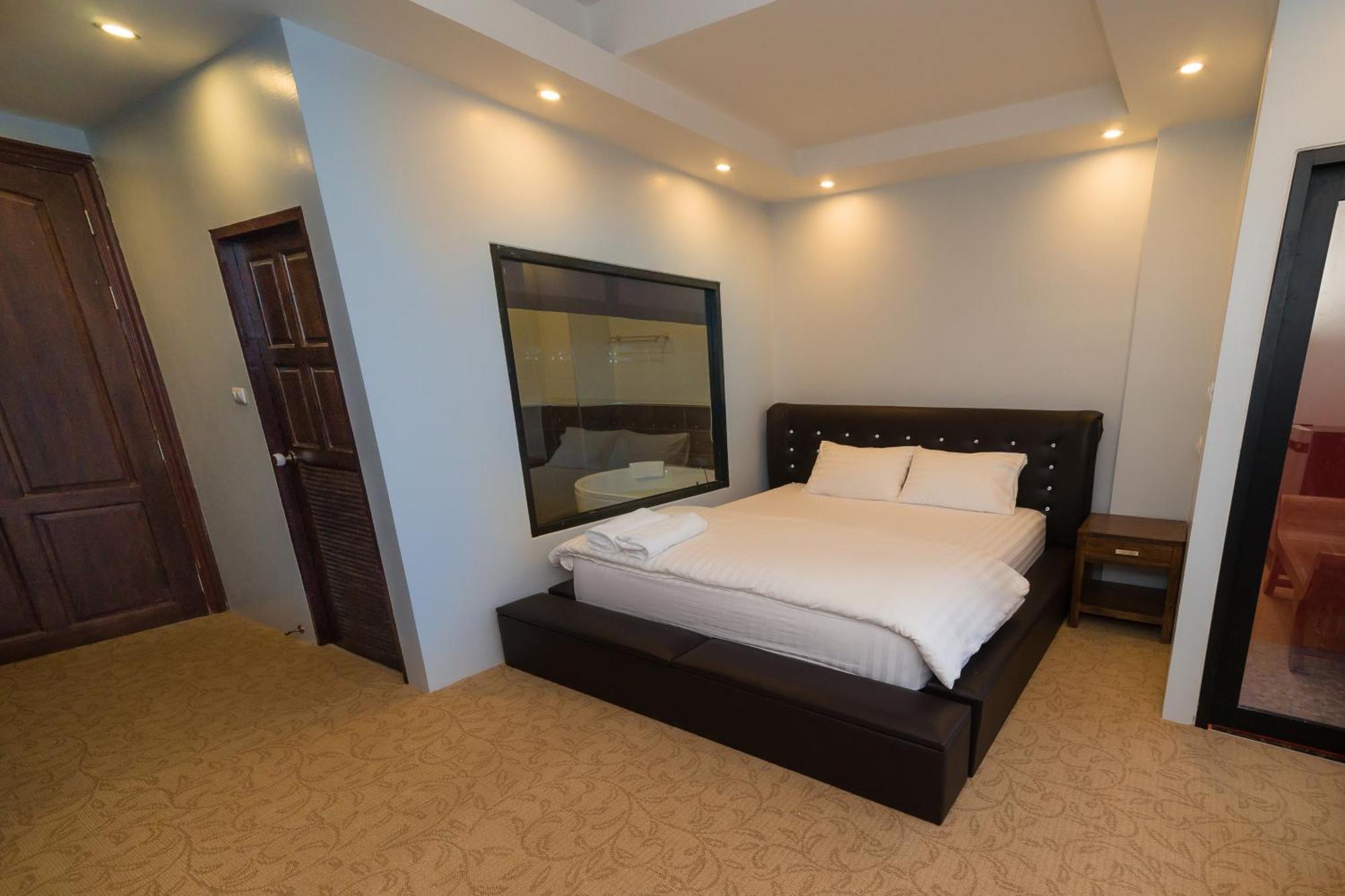 Thongtara House Boutique Srinakarin Hotel Bangkok Cameră foto