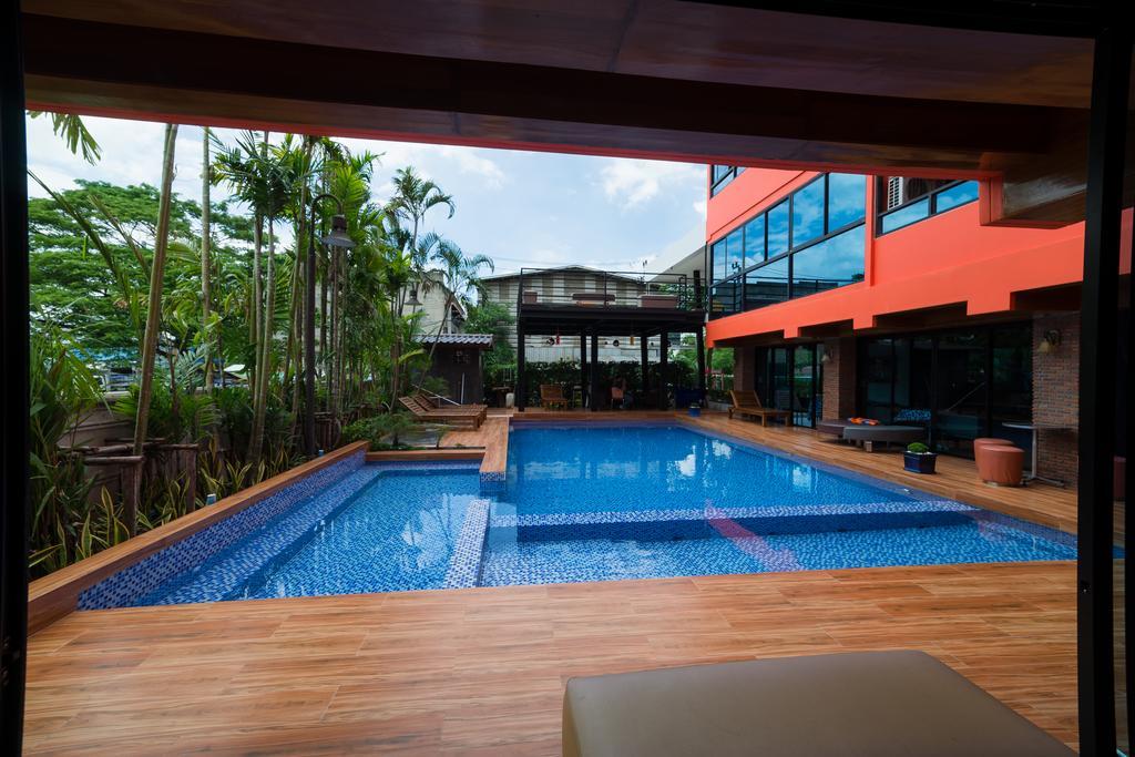 Thongtara House Boutique Srinakarin Hotel Bangkok Exterior foto