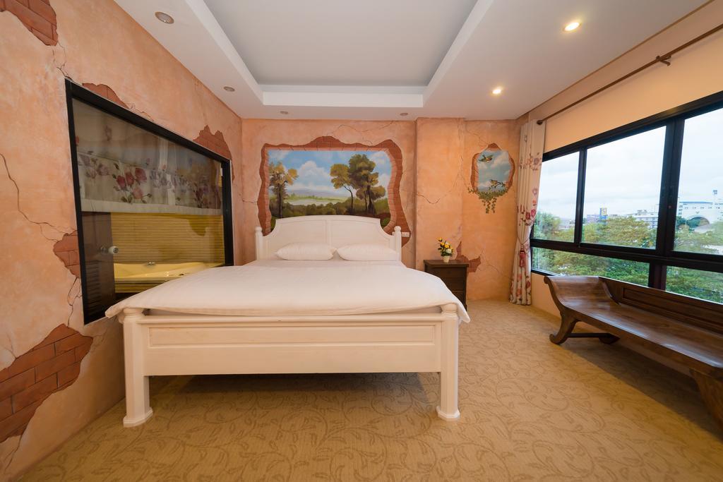 Thongtara House Boutique Srinakarin Hotel Bangkok Cameră foto