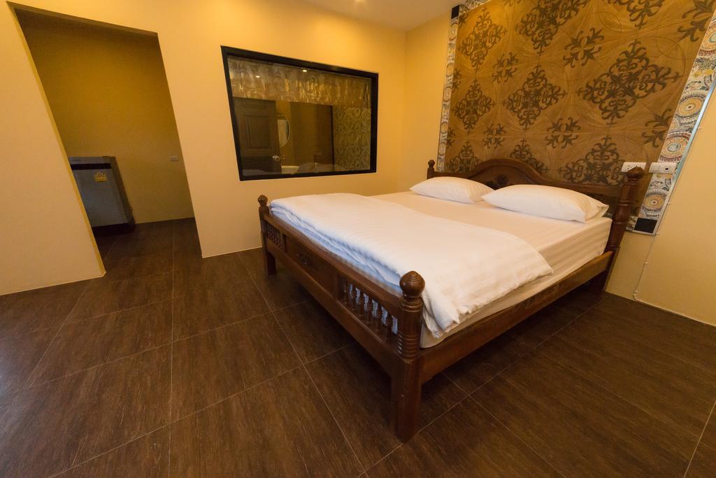 Thongtara House Boutique Srinakarin Hotel Bangkok Cameră foto